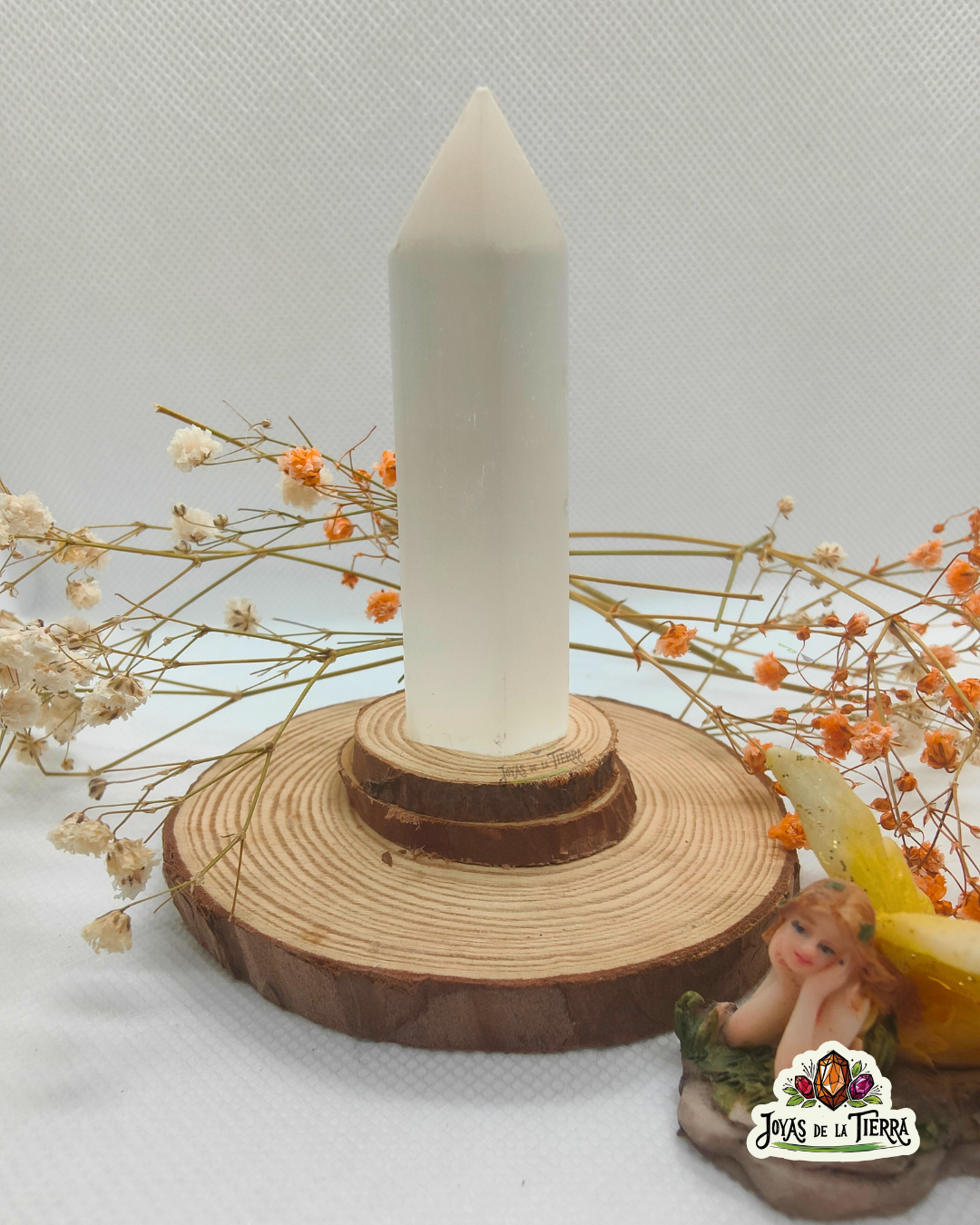 🤍✨ Punta de Selenita – Luz, Limpieza y Calma Espiritual