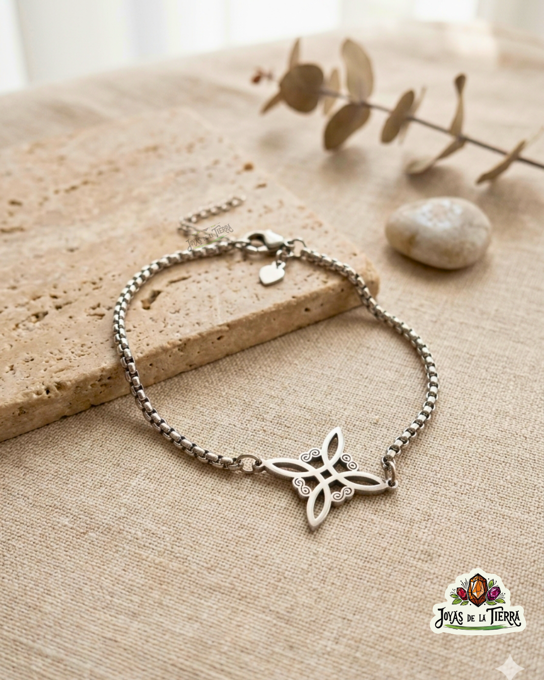 Pulsera Nudo de Bruja plateada de acero inoxidable